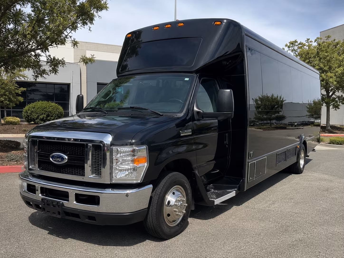 Dallas Sporting Event Transportation onboard seating
