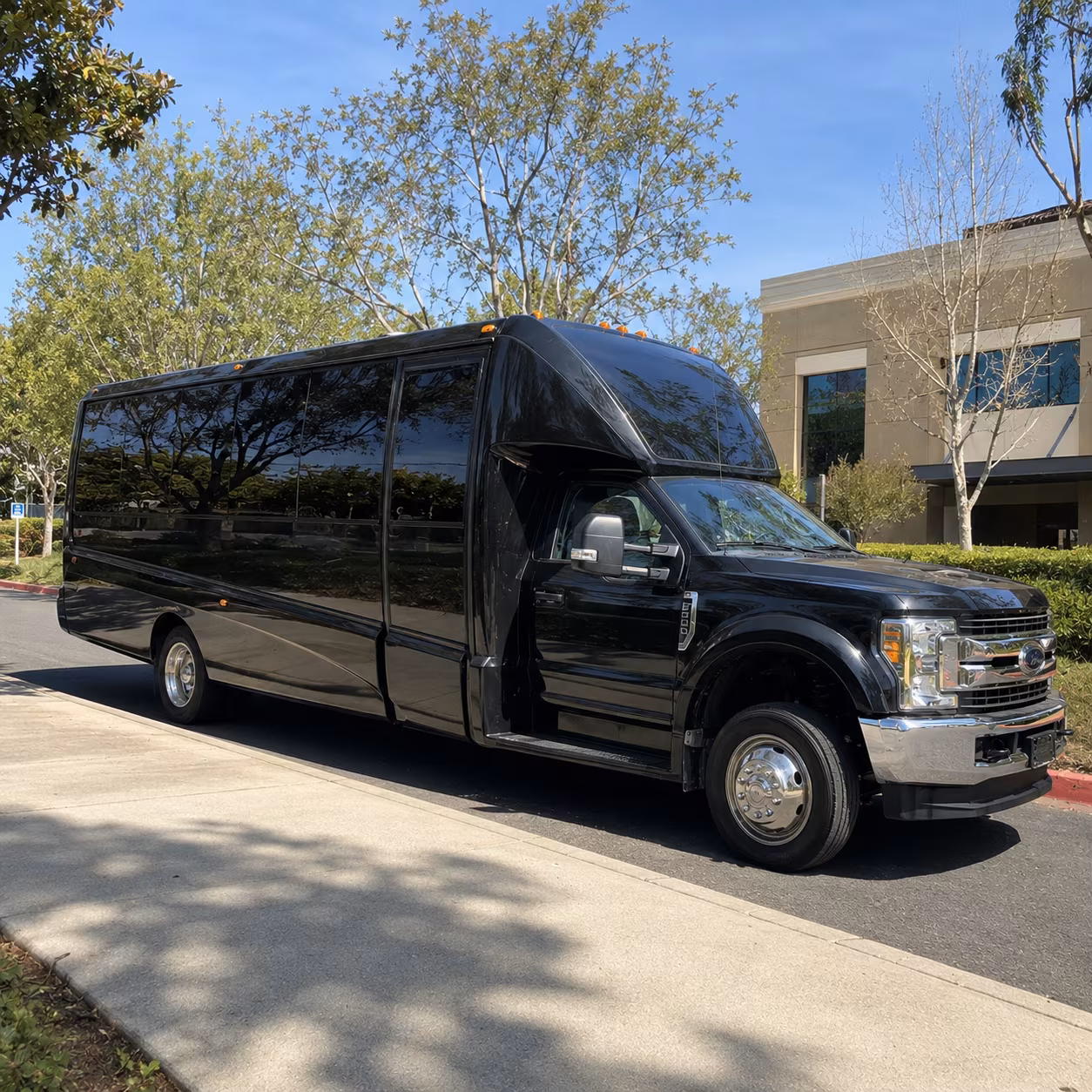 Richardson Winery Tour & Pub Crawl Transportation