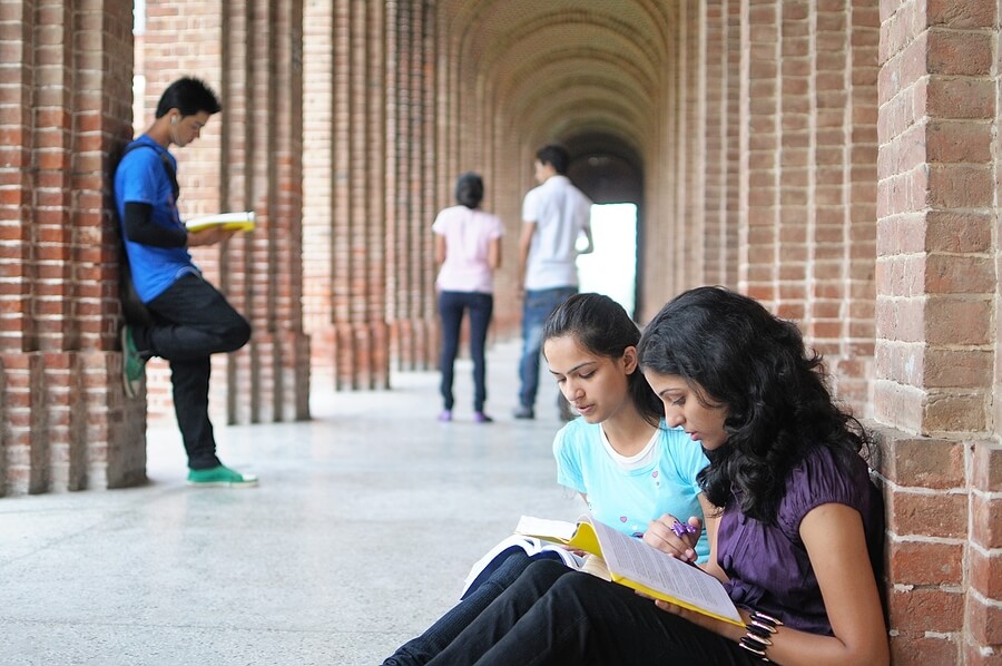 Your Complete Guide to Group College Tours in Dallas